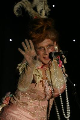 Ida Barr breaks it down with hip hop and rap